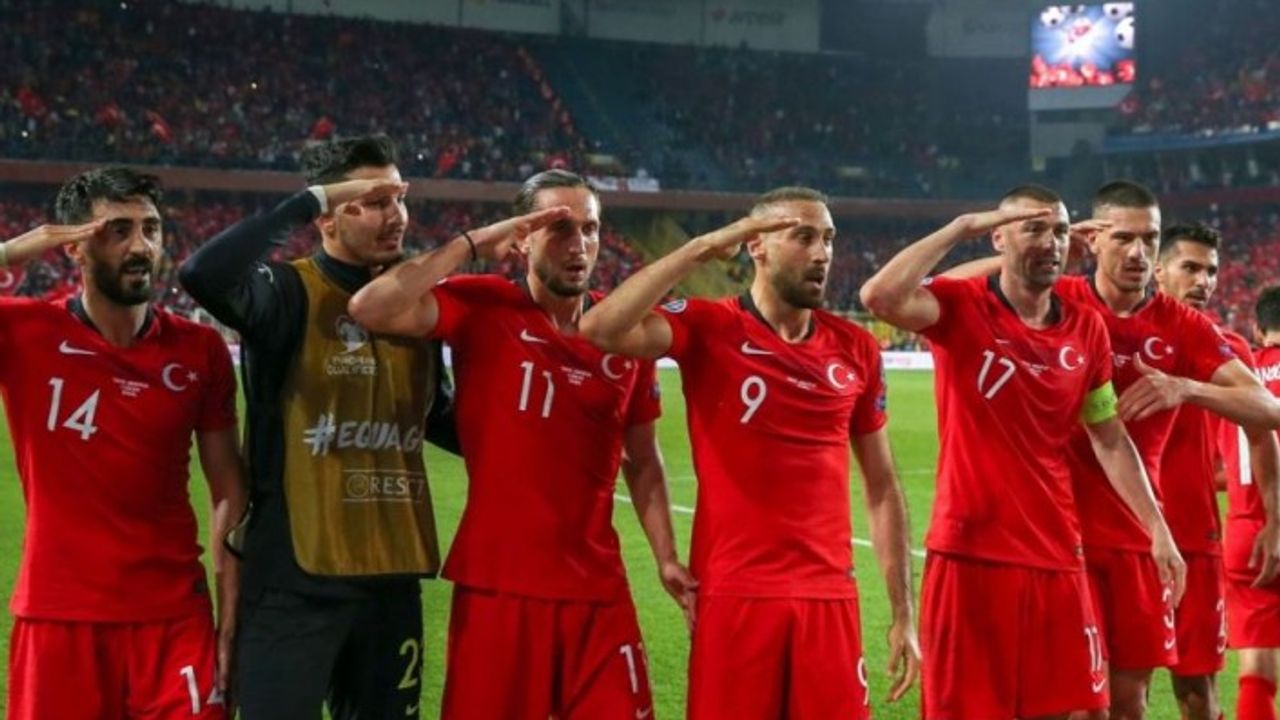 UEFA Dayanamadı: A Milli Takım'a 'Asker Selamı' Cezası!