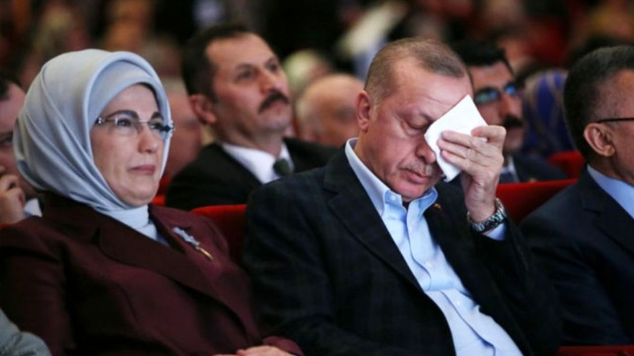 Salonda duygu dolu anlar: Erdoğan gözyaşlarına hakim olamadı