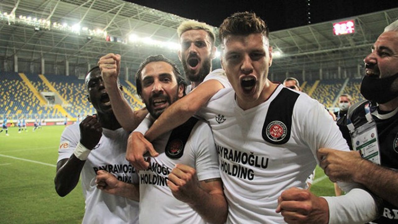 Fatih Karagümrük Süper Lig'de: Adana Demirspor'u penaltılarla geçti