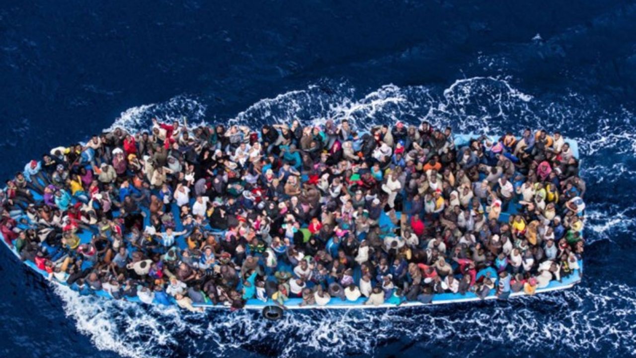 Doğu Akdeniz'de tekne faciası! Onlarca mülteci öldü
