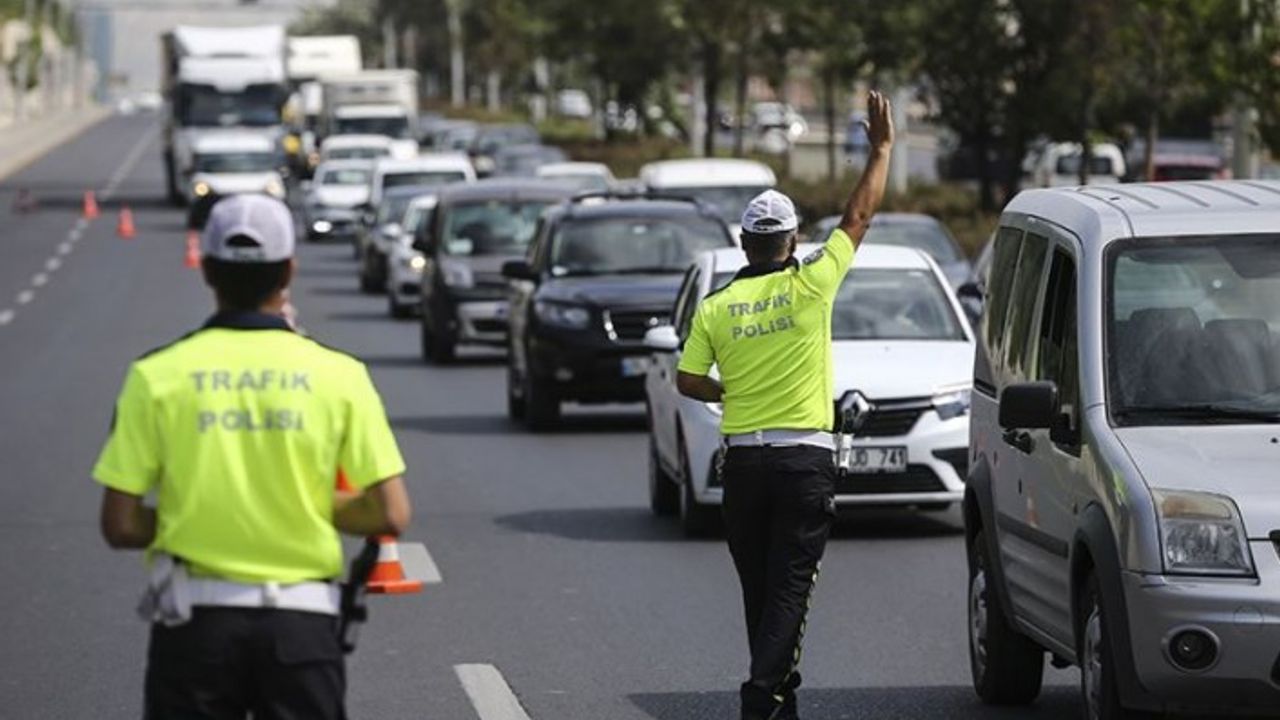 İstanbul'da 34 araç trafikten men edildi, 124 bin 438 lira para cezası kesildi