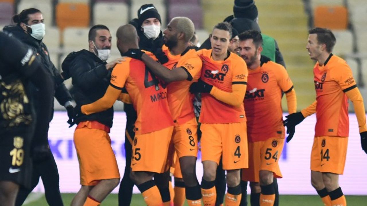 Galatasaray, Malatya'da 88. dakikada hayata döndü