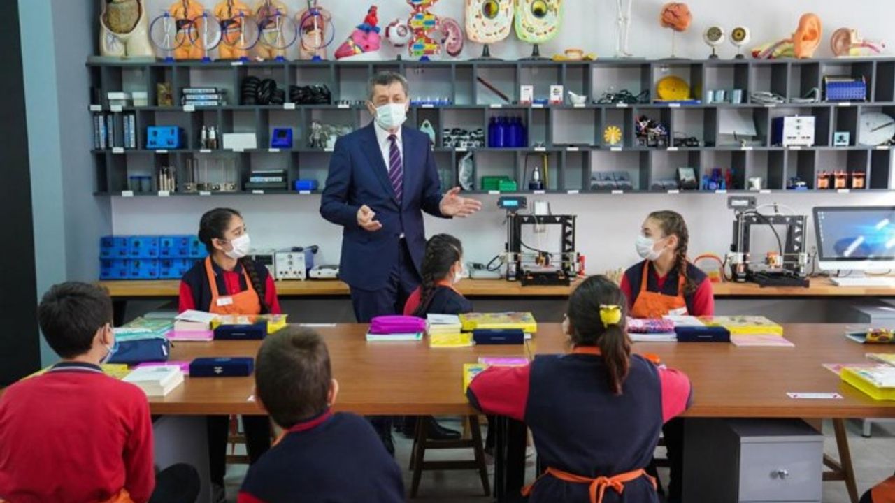 Milli Eğitim Bakanı Selçuk'tan yüz yüze eğitim ile ilgili flaş açıklama