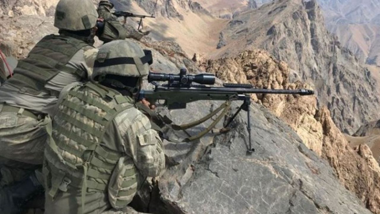 Azerbaycan acı haberi duyurdu! 7 asker şehit oldu