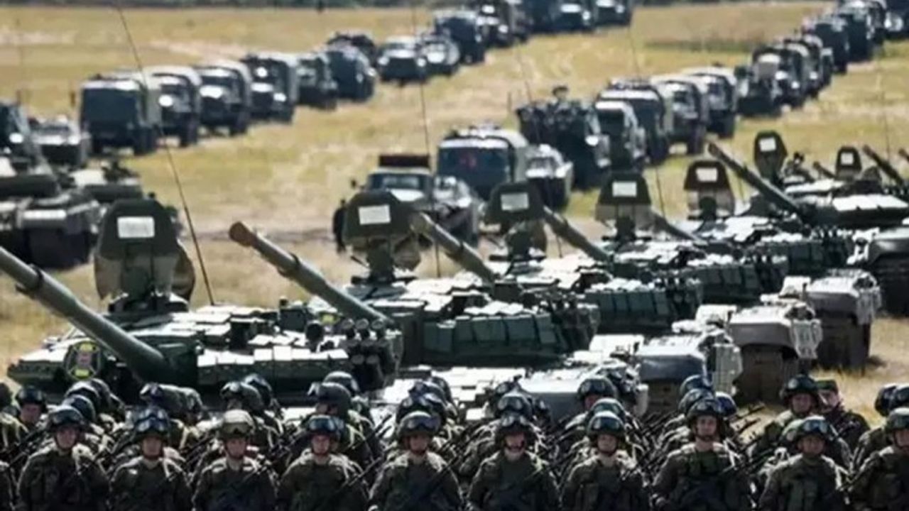 Doğu Avrupa'da savaşa hazırlık mı? NATO'dan flaş Rusya açıklaması: Ukrayna sınırına asker yığılıyor