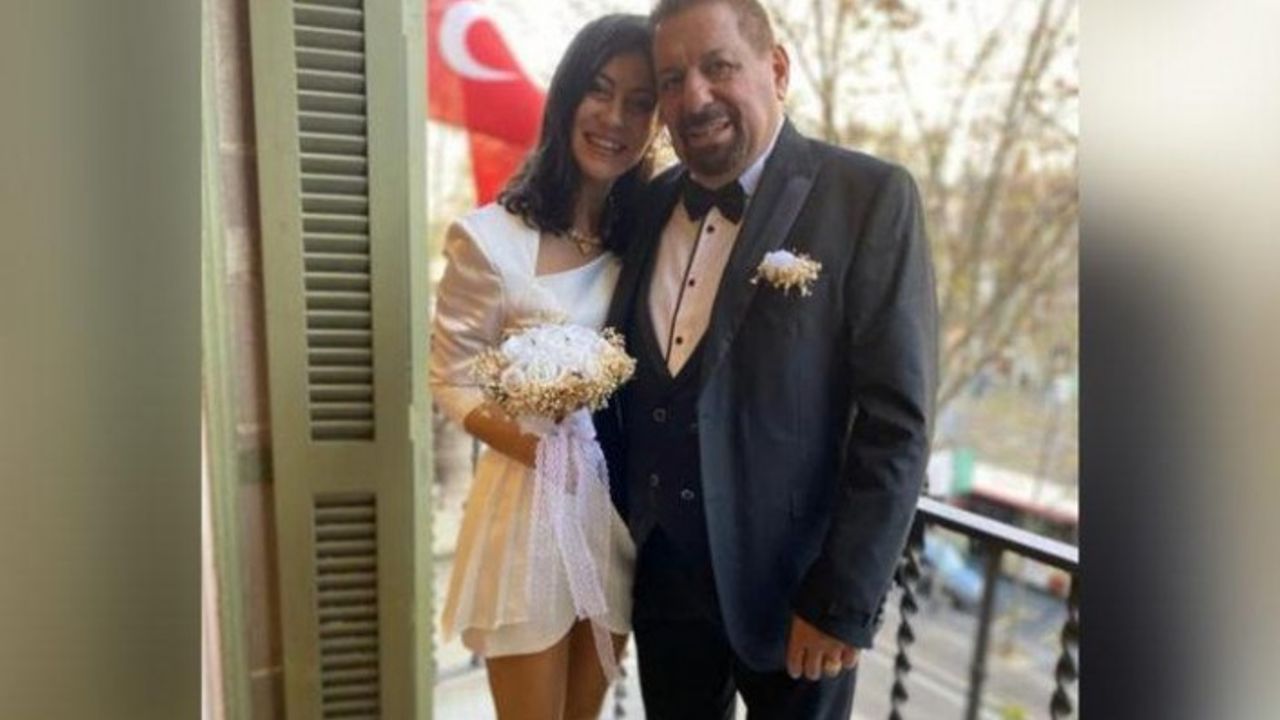 73 yaşındaki Erman Toroğlu, 34 yaş küçük Ezgi Yavuz'la evlendi