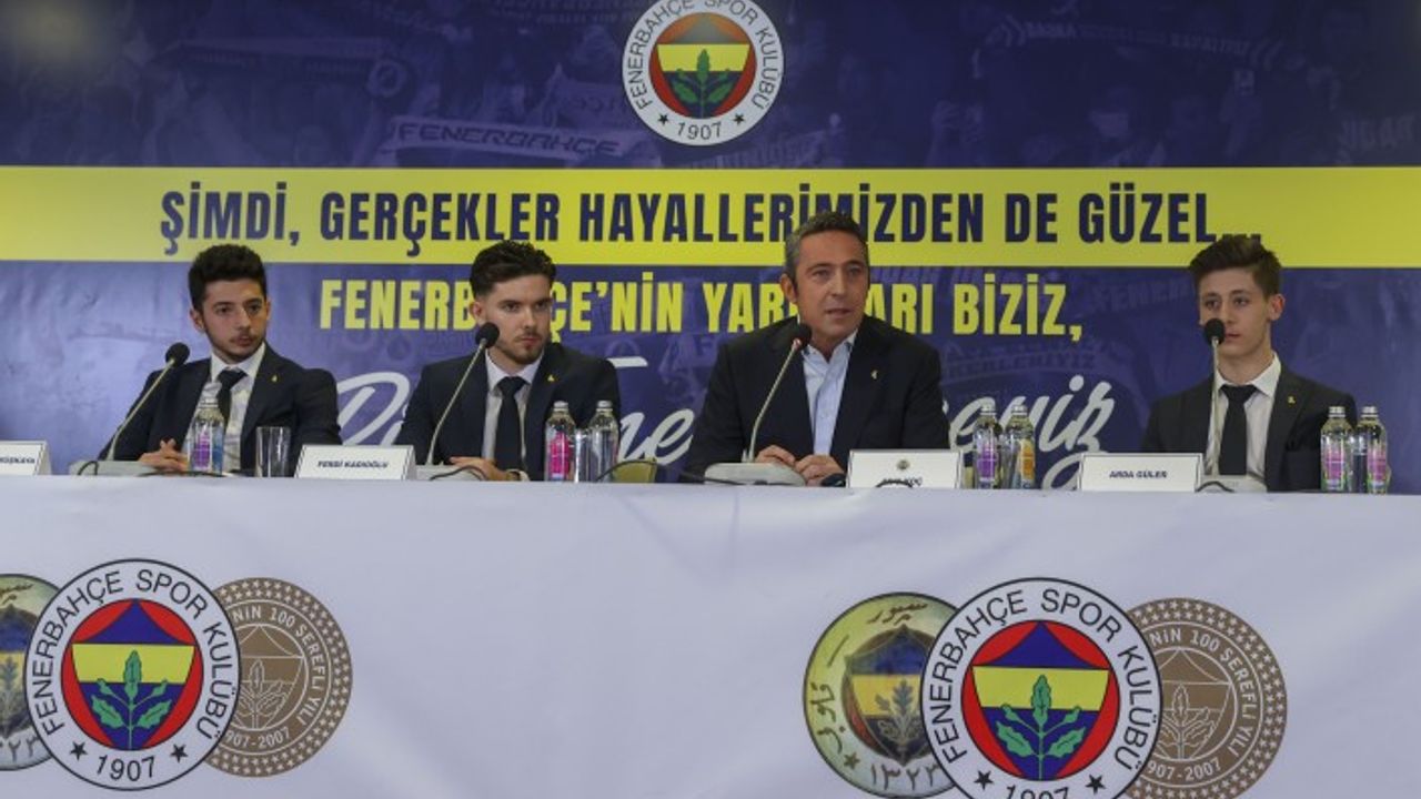 Ali Koç, 6 genç futbolcu için düzenlenen imza töreninde konuştu: Yeni hoca açıklaması