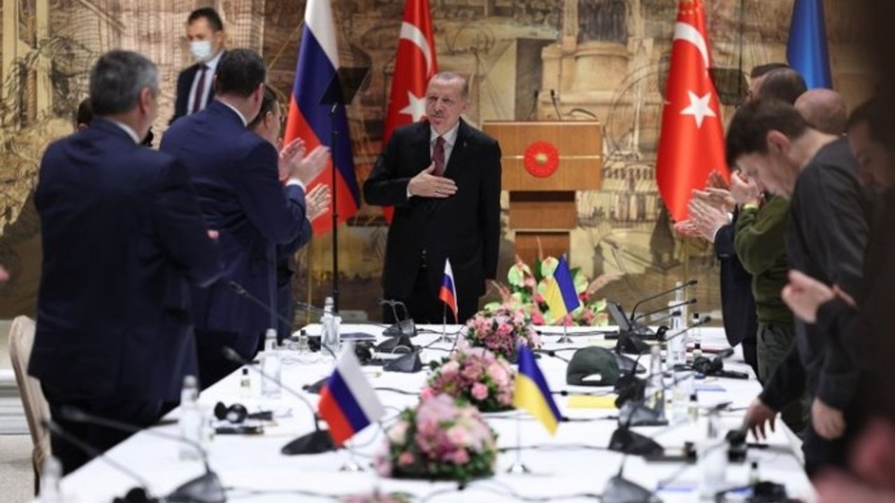 Türkiye'den Batı'ya diplomasi dersi! Dünyanın gündemi İstanbul