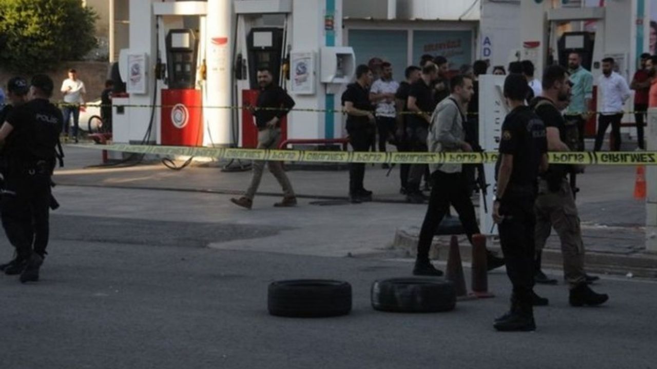 Cizre'de otomobilden ateş açıldı: Yolda yürürken vurulan Nizam Kalkan öldü