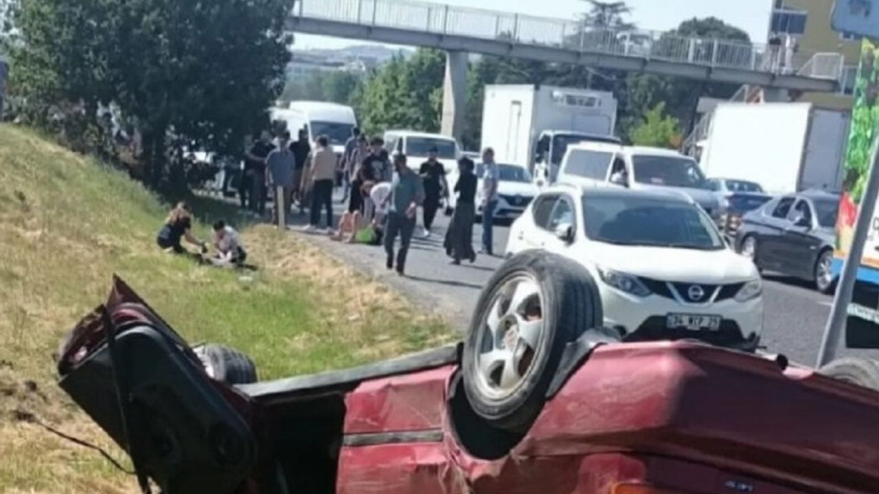 Kumburgaz'da otomobil durağa girdi: Oğuzhan Kolver öldü, çok sayıda kişi yaralandı