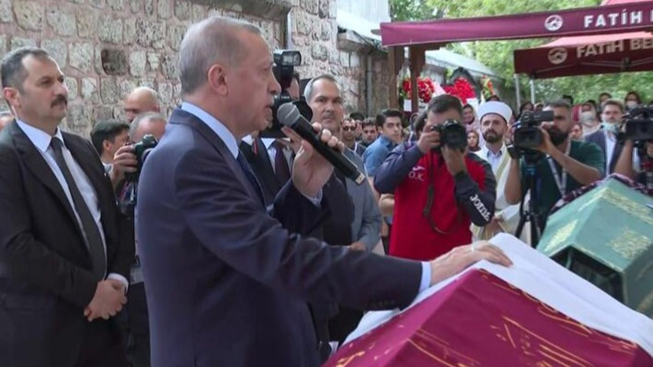 Cumhurbaşkanı Erdoğan  Fethiye Gümüşdağ'ın cenaze törenine katıldı
