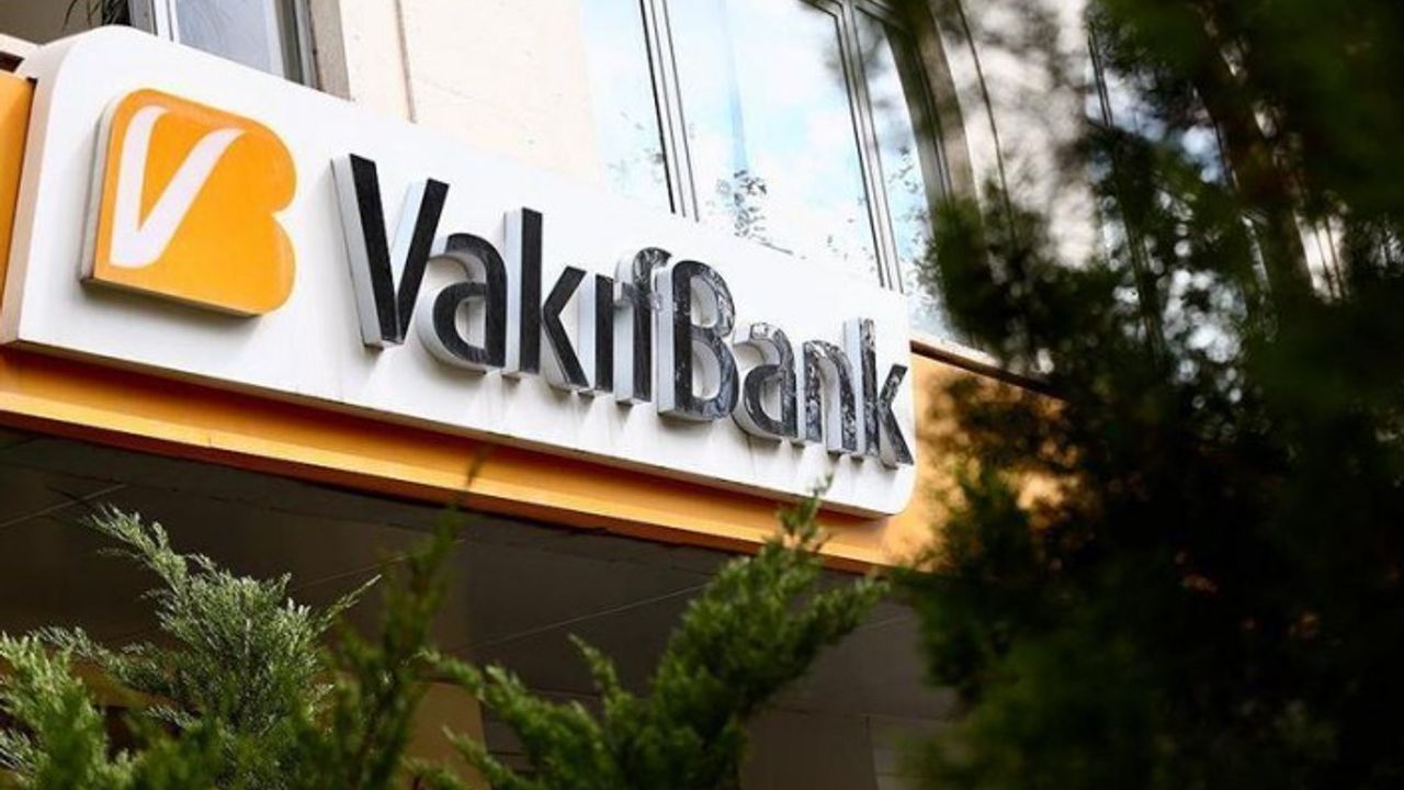 Merkez Bankası'nın faiz kararından sonra Vakıfbank'ta işlemler durduruldu