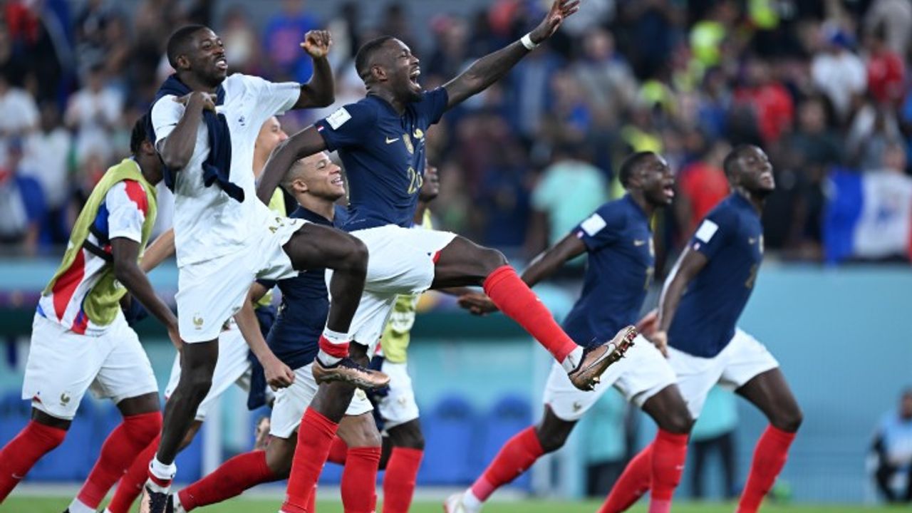 Danimarka Mbappe'yi durduramadı: Fransa Dünya Kupası'nda son 16 turunda