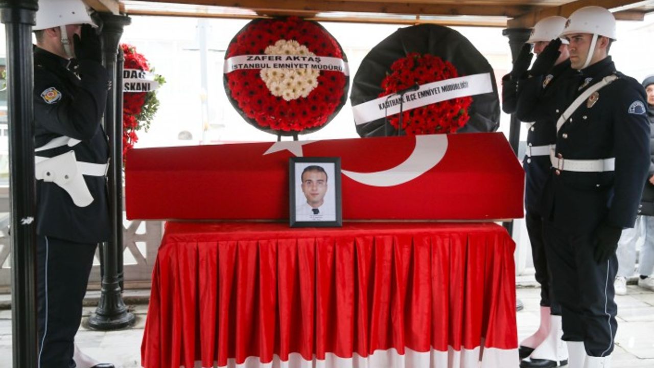 İstanbul'da trafik kazasında ölen polis Oğuzhan Kara son yolculuğuna uğurlandı