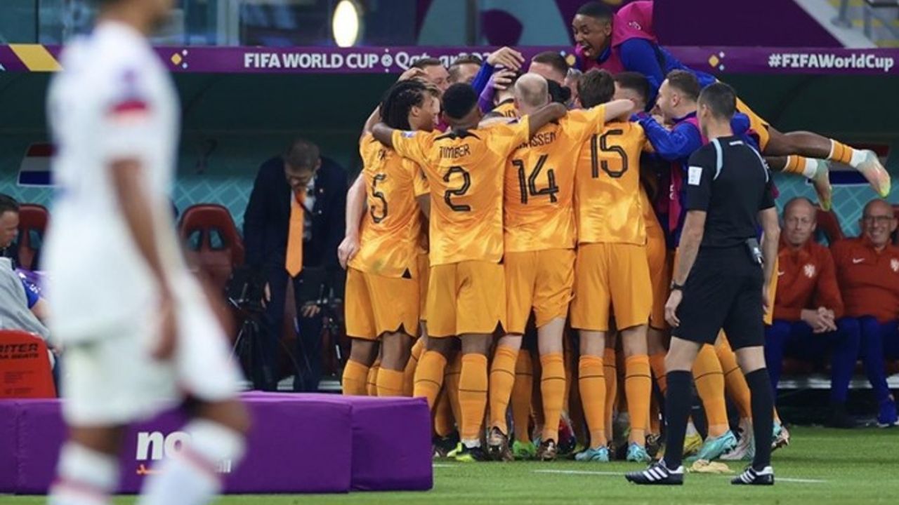 ABD'yi yenen Hollanda, Dünya Kupası'nda çeyrek finale yükseldi