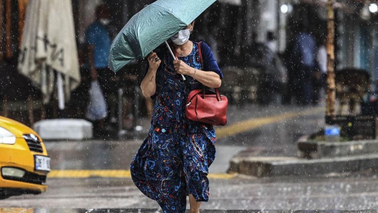 Bu illerde yaşayanlar dikkat: Meteoroloji kuvvetli yağmur uyarısı yaptı