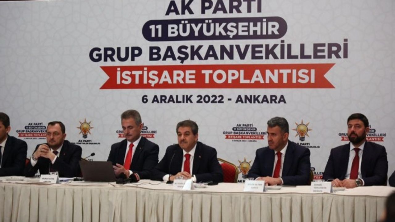 AK Parti'nin 11 büyükşehir belediye  grup başkanvekillerinden ortak bildiri