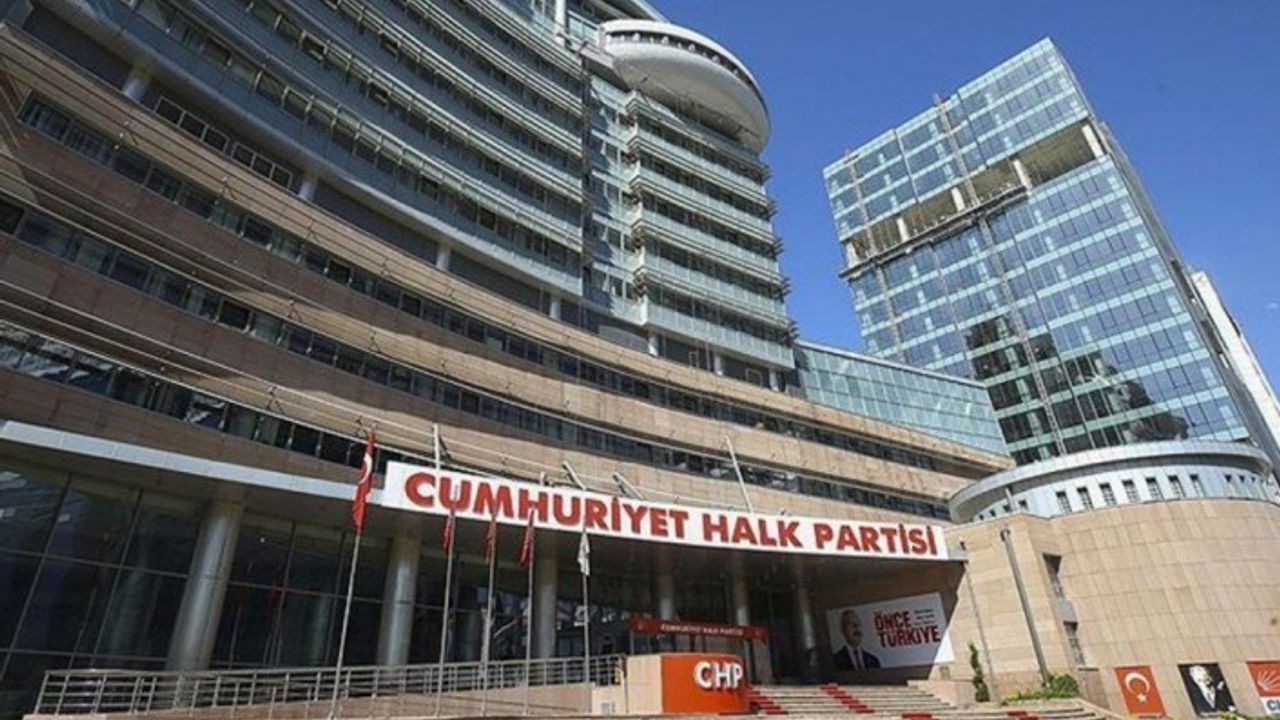 CHP'de deprem: 40 il başkanı ve 39 ilçe başkanı istifa etti