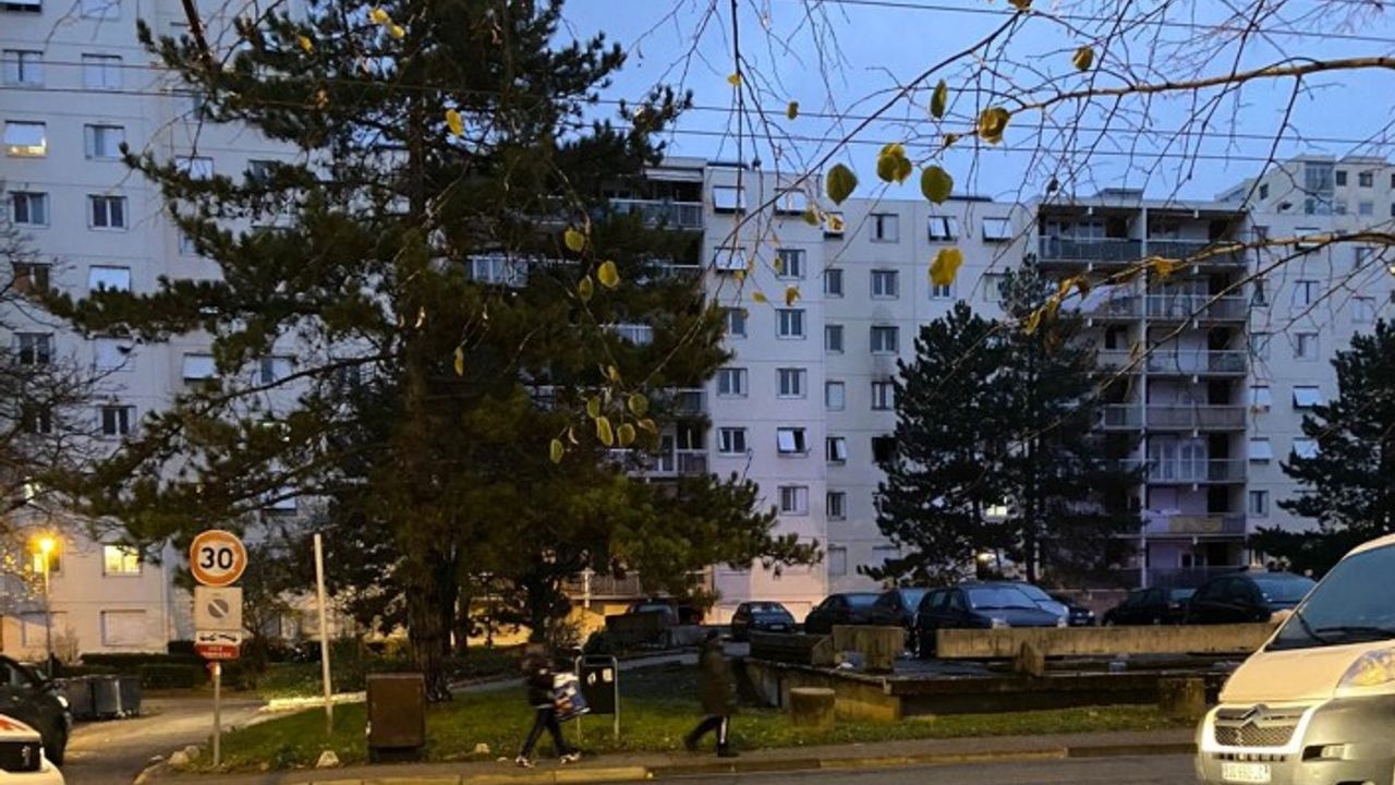 Fransa'da apartmandaki yangında 10 kişi öldü: 1 Türk'ten de haber alınamıyor