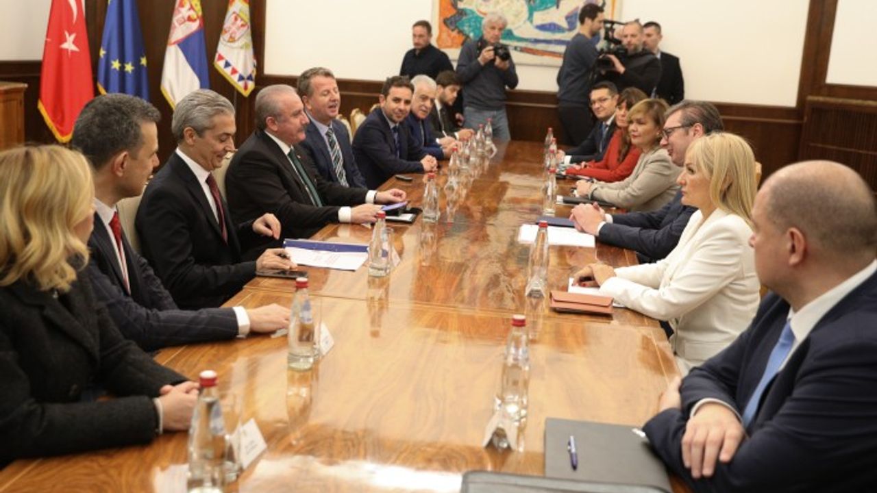 TBMM Başkanı Mustafa Şentop, Sırbistan Cumhurbaşkanı Vuçiç ile bir araya geldi
