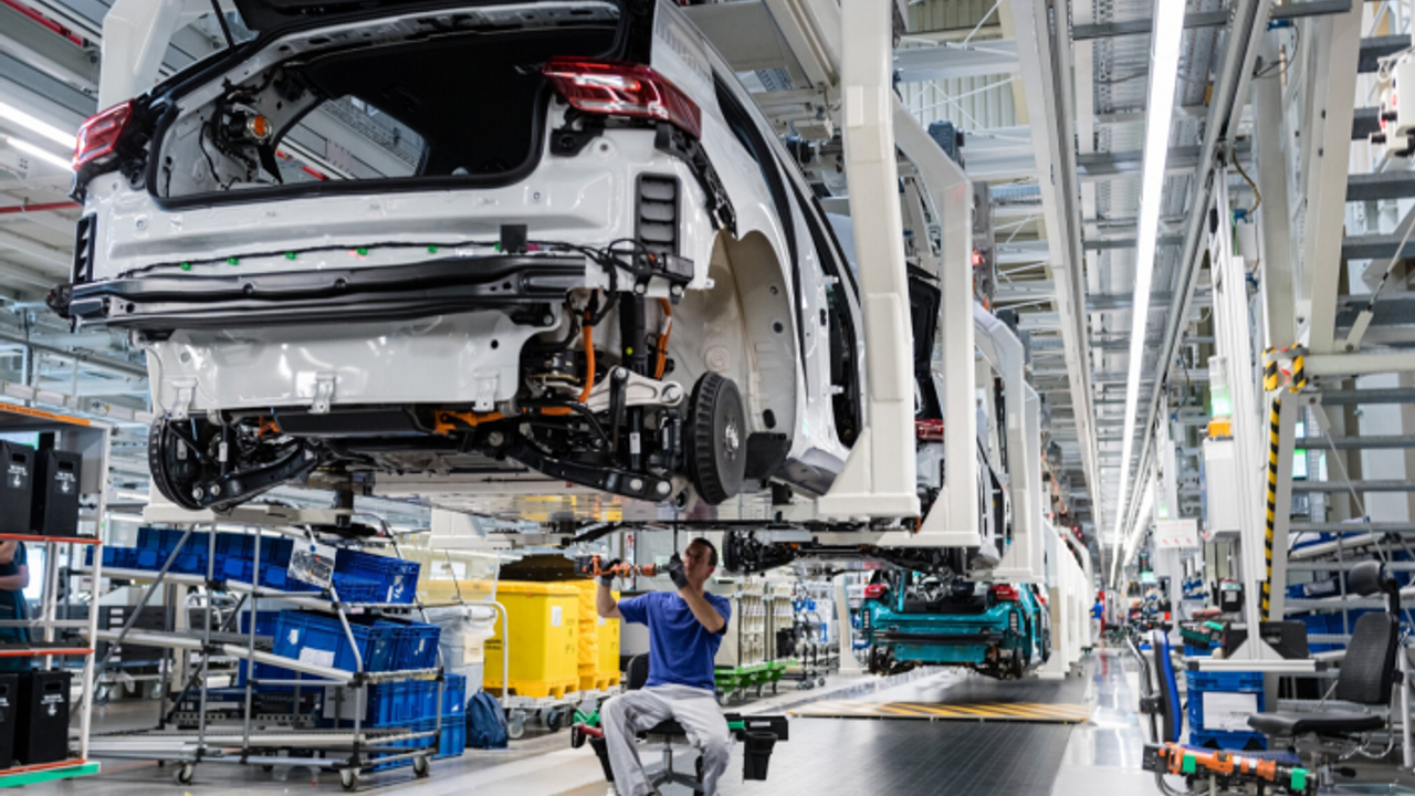 Türk otomotiv devi tarih verdi: Fabrikadaki üretime ara veriliyor!