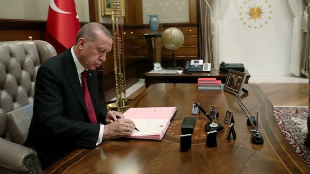 Cumhurbaşkanı Erdoğan, müebbet cezası verilen 3 hükümlünün cezasını kaldırdı