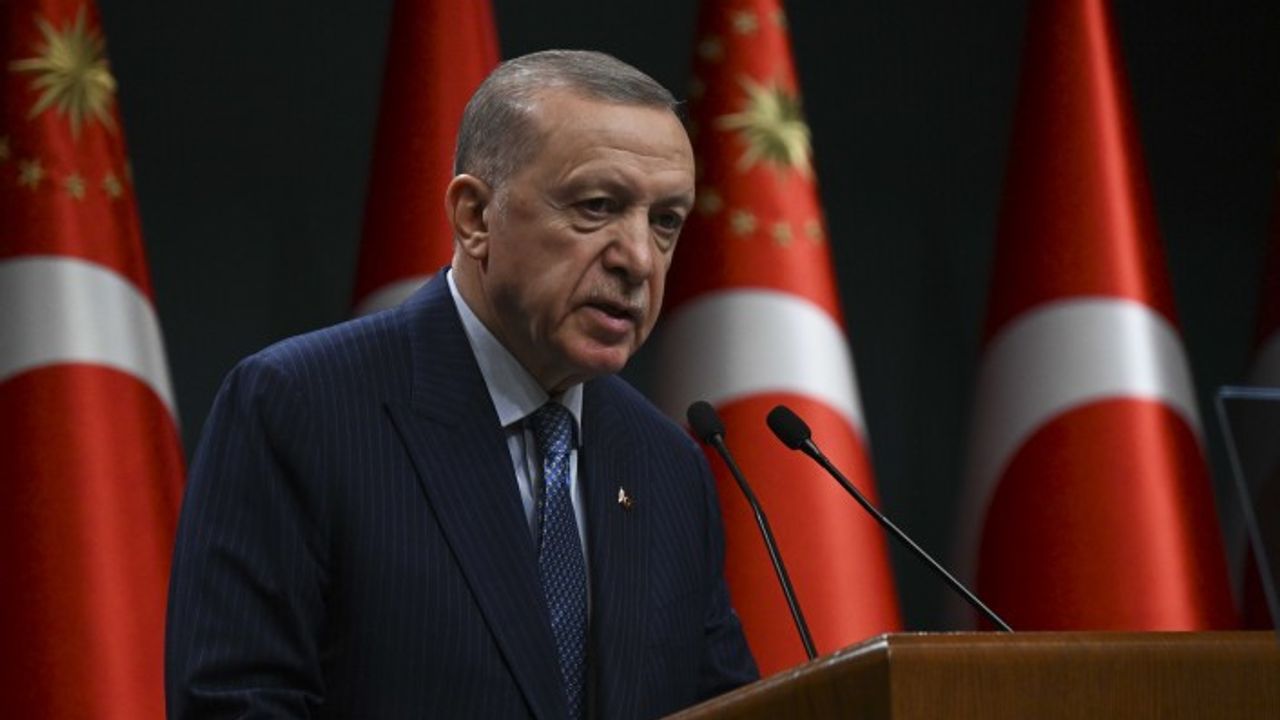 Cumhurbaşkanı Erdoğan, kabine toplantısından sonra müjdeyi verdi: EYT'li, emekli milyonlarca kişiyi ilgilendiriyor