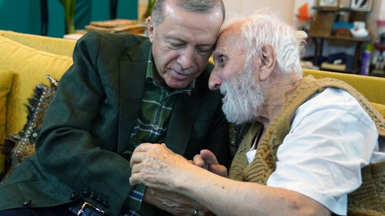 Cumhurbaşkanı Erdoğan, Niyazi Sayın'ı ziyaret etti: Niyazi Sayın kimdir?