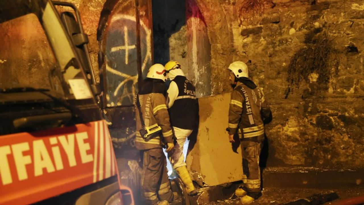 İstanbul'da kilisede yangın: 1 ölü, 2 yaralı