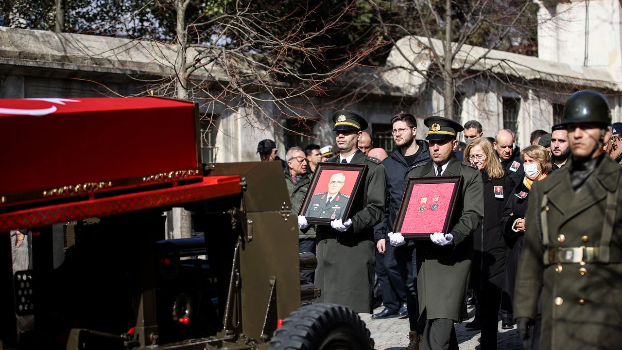 Emekli Orgeneral Şener Eruygur son yolcuğuna uğurlandı: Cenaze törenine kimler katıldı?