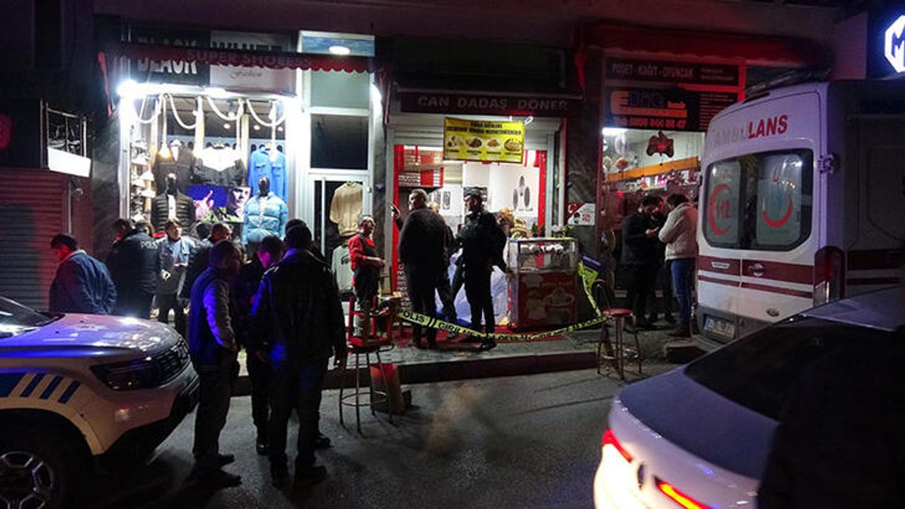 İzmir'de eski sevgilisini ve bir kişiyi daha vurup intihar etti: Turan Kayaş öldü
