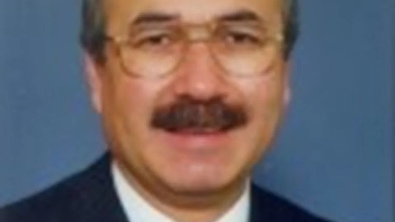 Eski milletvekili İstanbul'daki evinde ölü bulundu