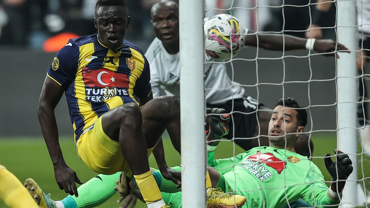 Aboubakar golle döndü, Beşiktaş Ankaragücü'nü yendi