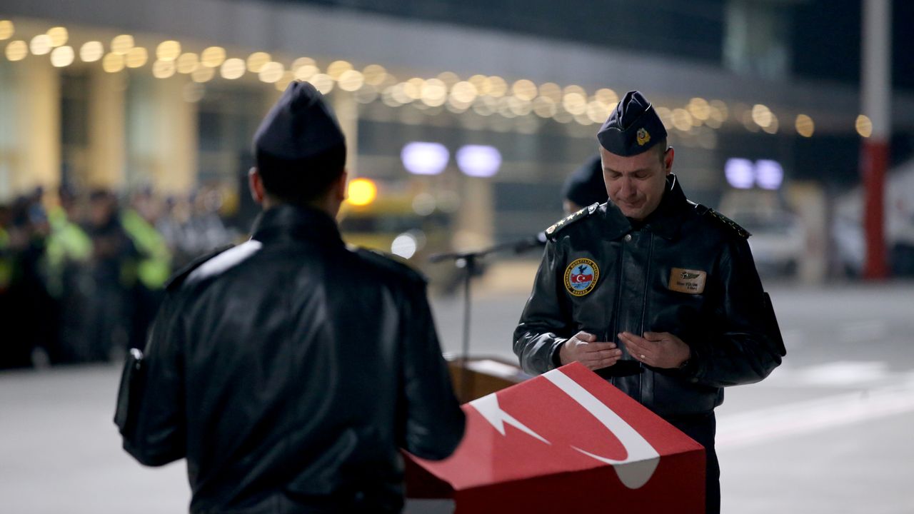 Acı haber: Jandarma Pilot Kıdemli Albay Oğuzhan Adalıoğlu şehit oldu