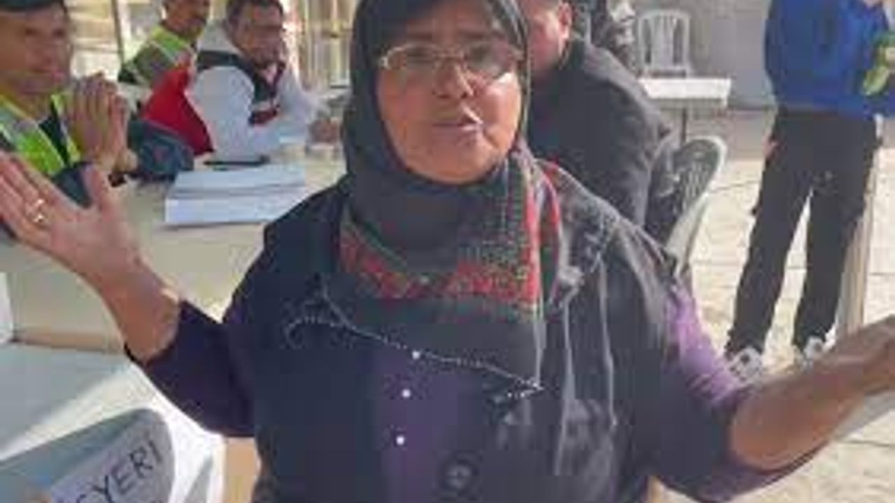 Su isteyen depremzede kadına AFAD görevlisinden skandal sözler