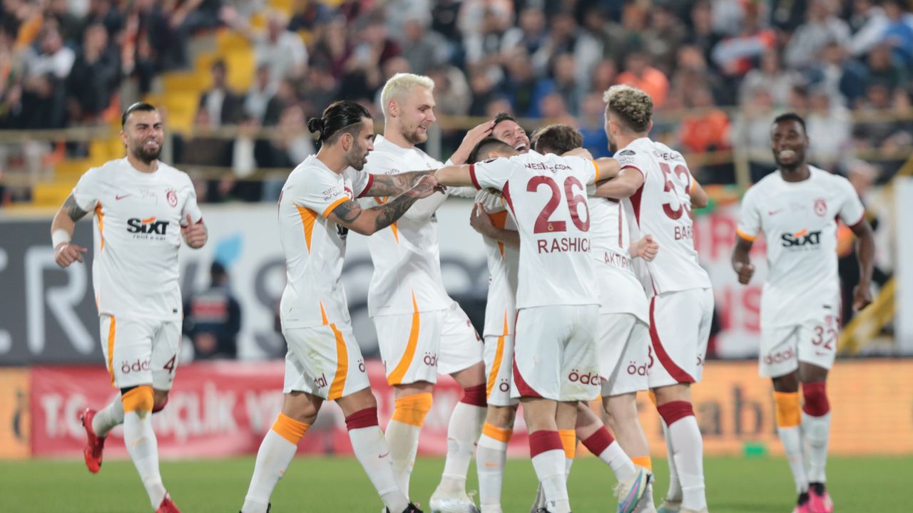 Galatasaray Alanya'dan geçti: Fark attı