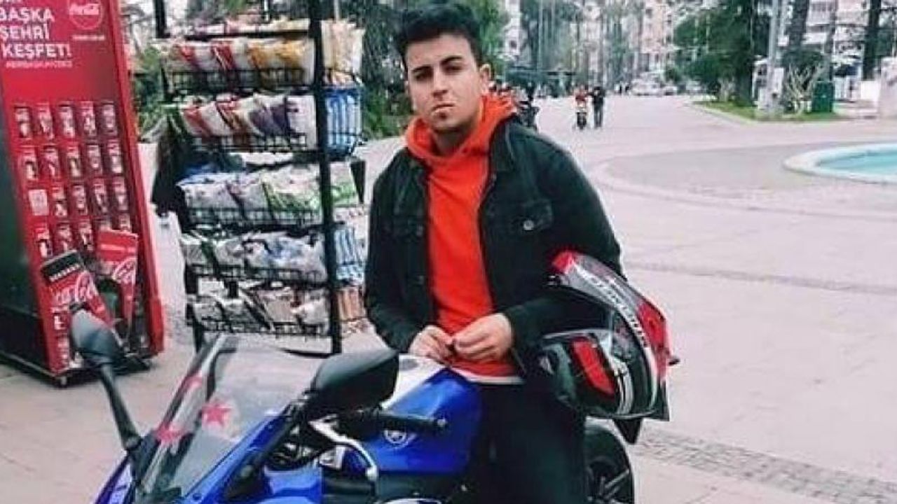 Antalya'da ciple çarpışan motosikletin sürücüsü Esat Akar öldü