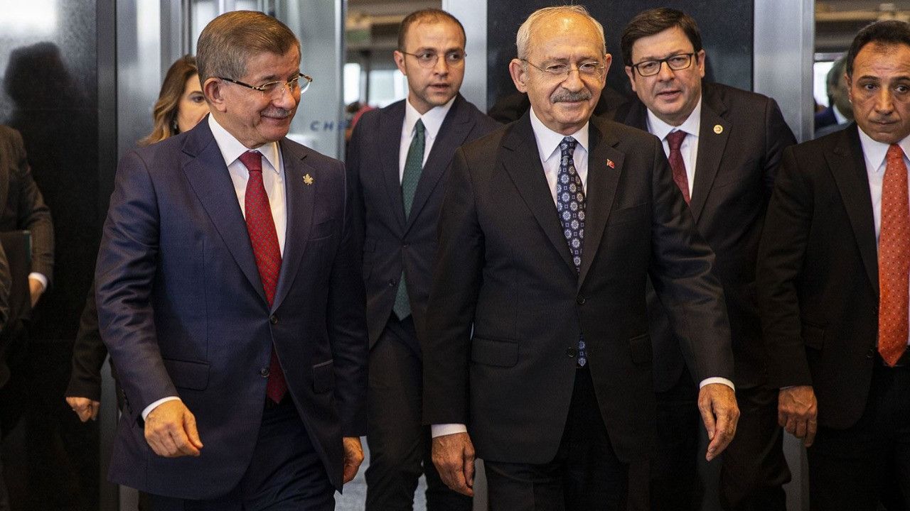 Flaş Flaş! CHP'den milletvekili seçilen 10 isim partiden istifa etti