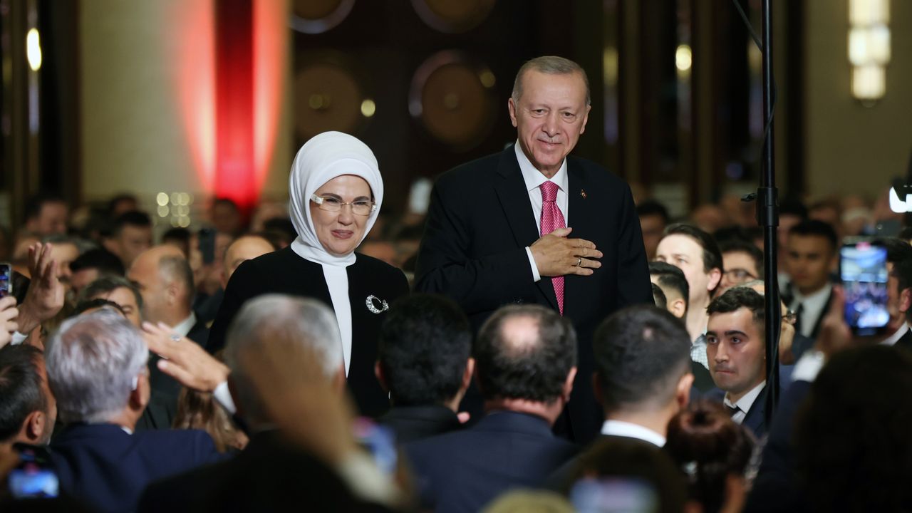 Dünya basını Erdoğan'ın yemin törenini yazdı: Şerefim üzerine yemin ederim