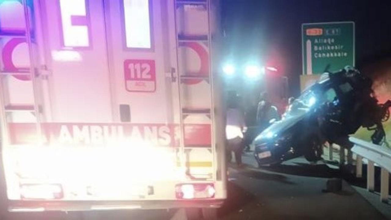 İzmir'de korkunç kaza. Araçtan fırlayan Edebi Yöndemli ile Ender Yöndemli öldü