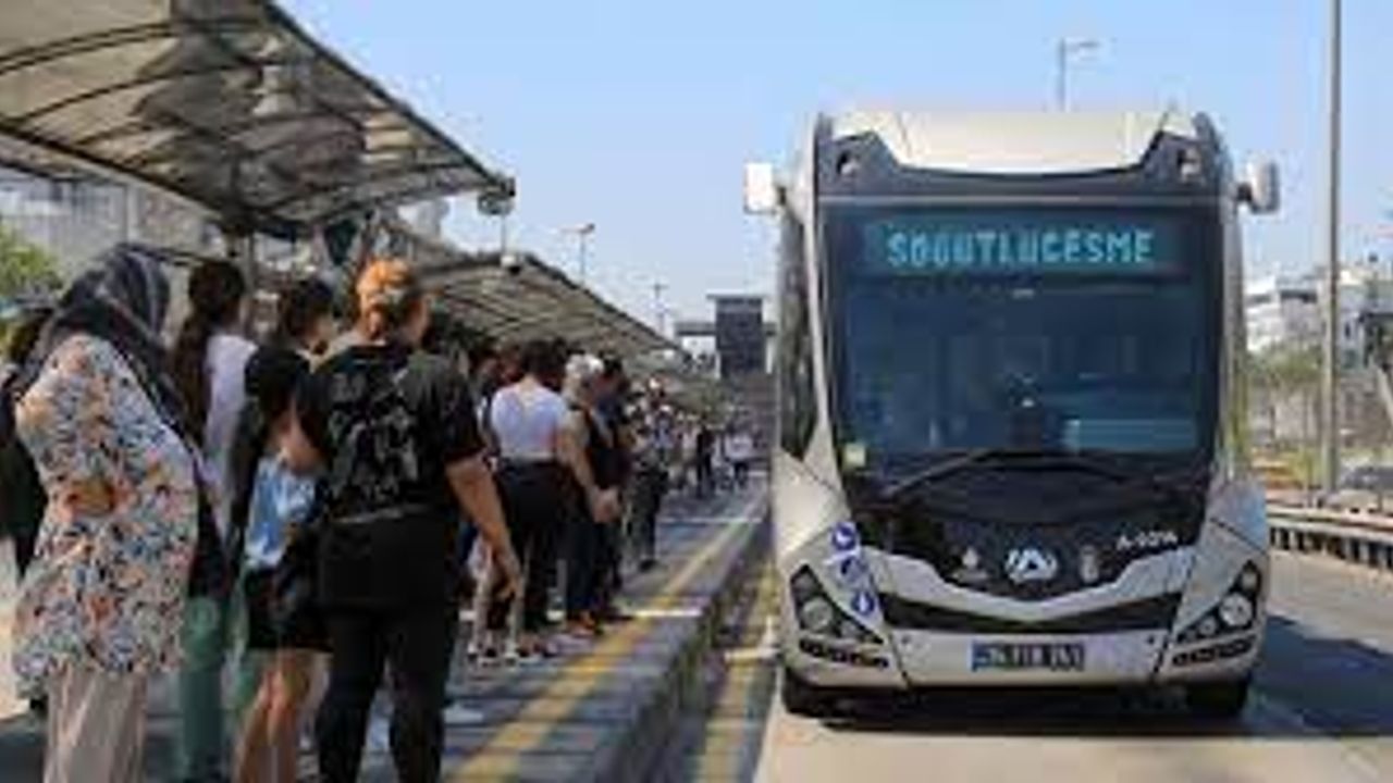 İstanbul'da toplu ulaşıma, taksiye ve okul servis ücretlerine dev zam