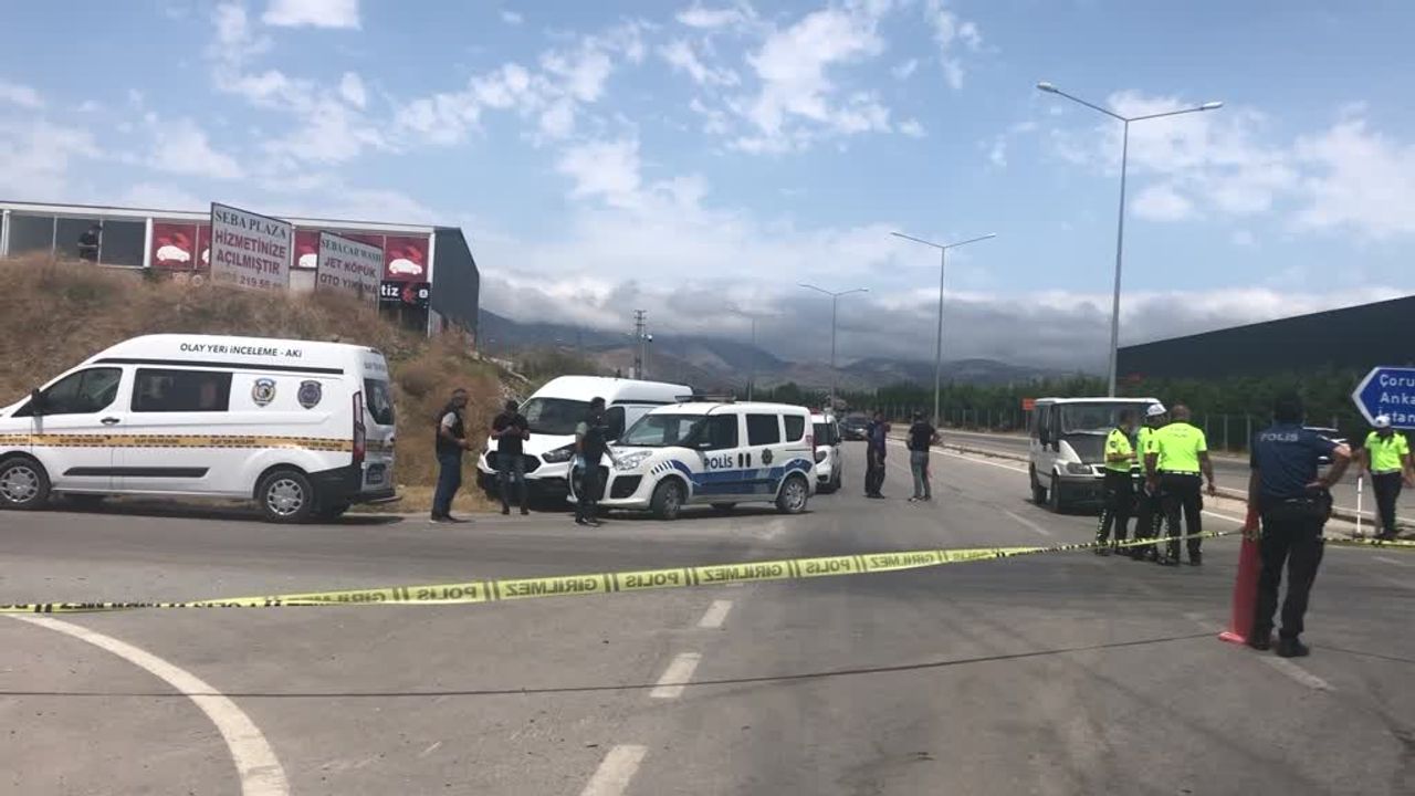 Merzifon'da 3 araç çarpıştı: Niyaz Tunç öldü, 3 kişi yaralandı