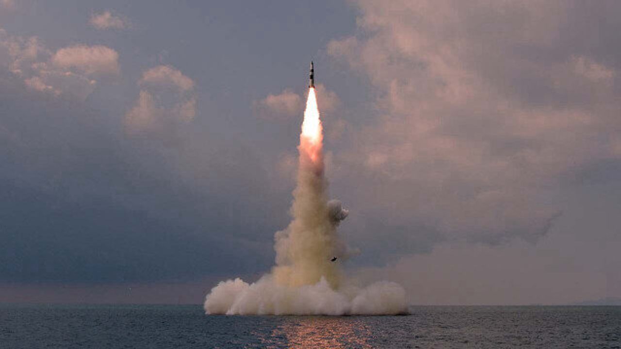 Kuzey Kore Japon Denizi'ne iki balistik füze fırlattı