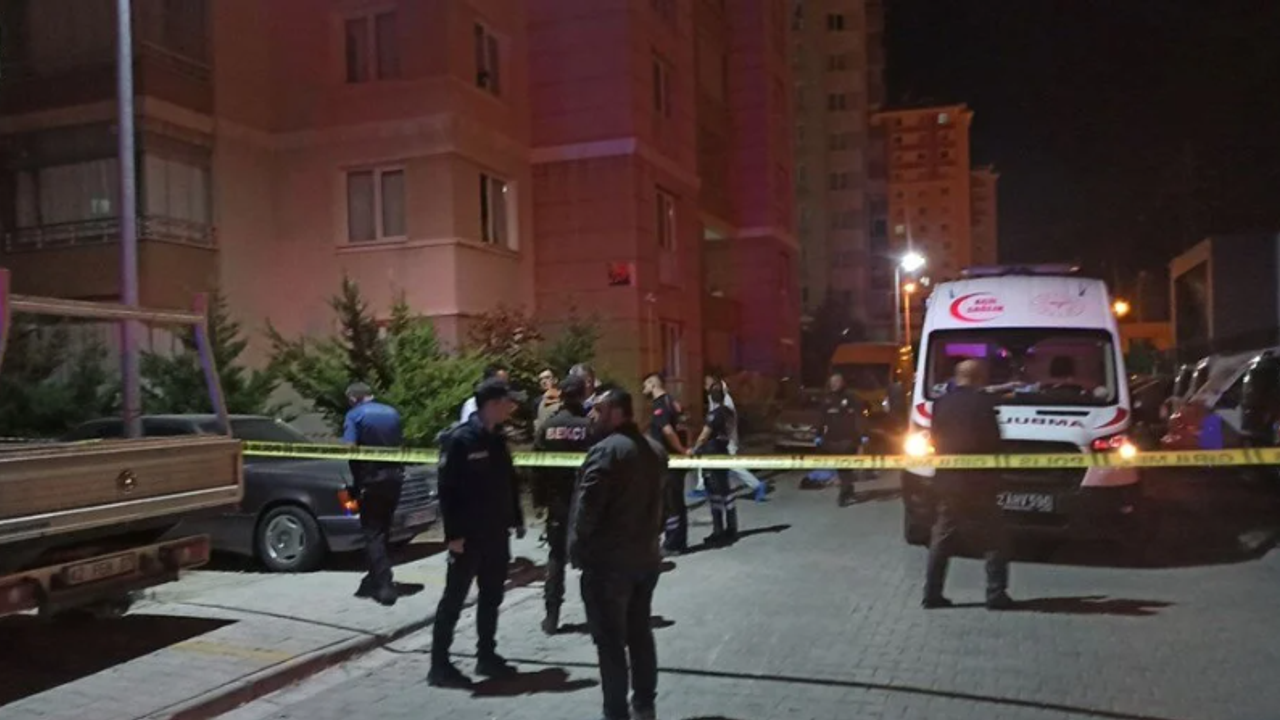 Konya’da iki genç kız ,15 katlı binanın çatısından atlayarak intihar etti