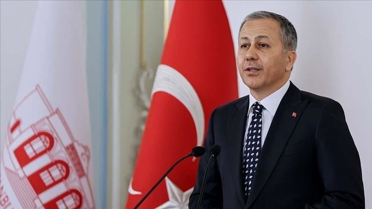 İçişleri Bakanı Ali Yerlikaya duyurdu: Milletvekilinin aracından terörist çıktı