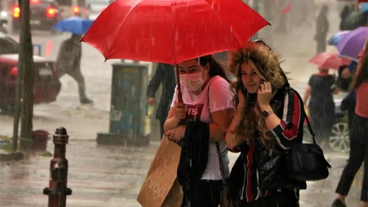 Meteorolojiden flaş uyarı: 15 ilde kuvvetli yağmur yağacak