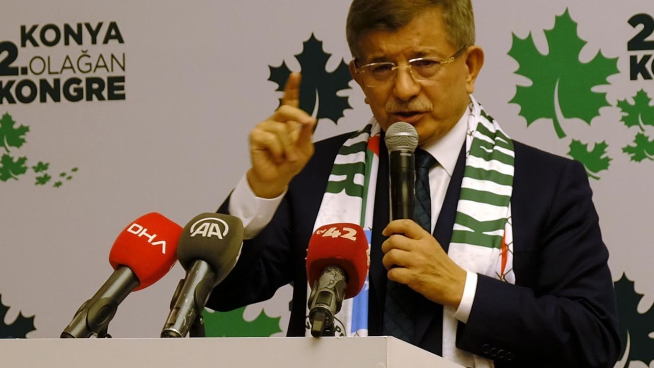 Davutoğlu AK Parti'ye yeşil ışık yaktı: Destek verebiliriz