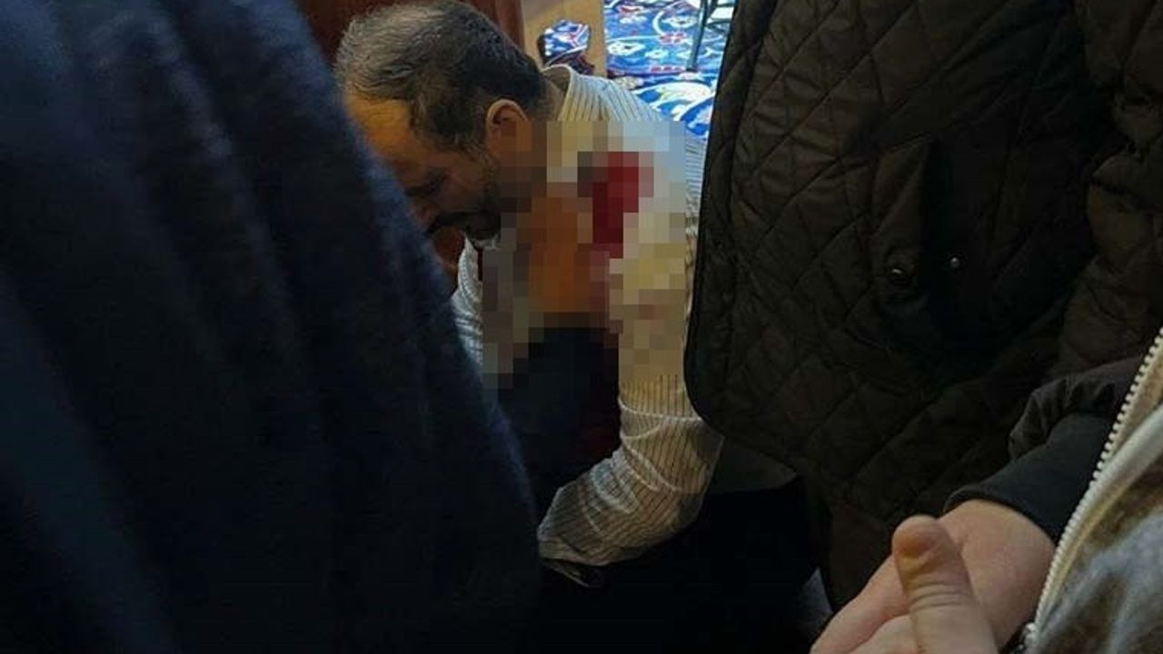 Fatih Camisi'nin imamını bıçakladılar