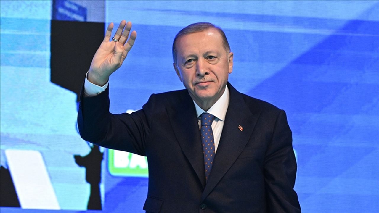 Cumhurbaşkanı Erdoğan İzmir'den seslendi: 35 bin kişiye müjde verdi