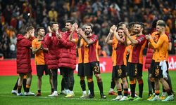 Galatasaray'ı Antalyaspor da durduramadı. 9'da 9 yaptı, Okan Buruk rekor kırdı